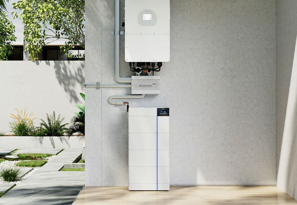 Deye hybrid inverter and residential battery storage installation